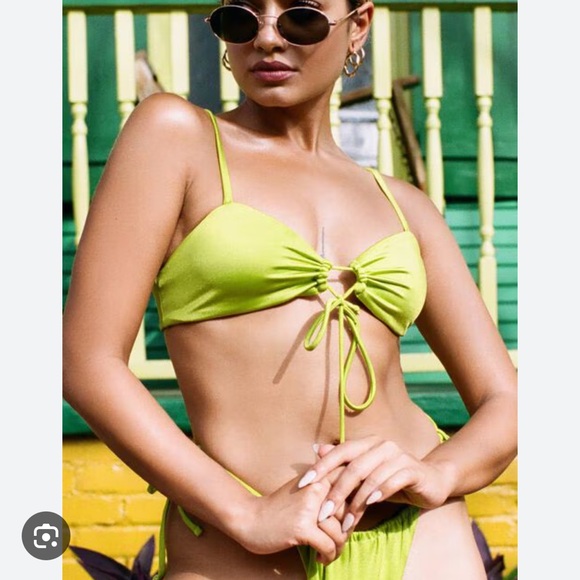 Vibrant Green Bikini Set - Picture 2 of 2